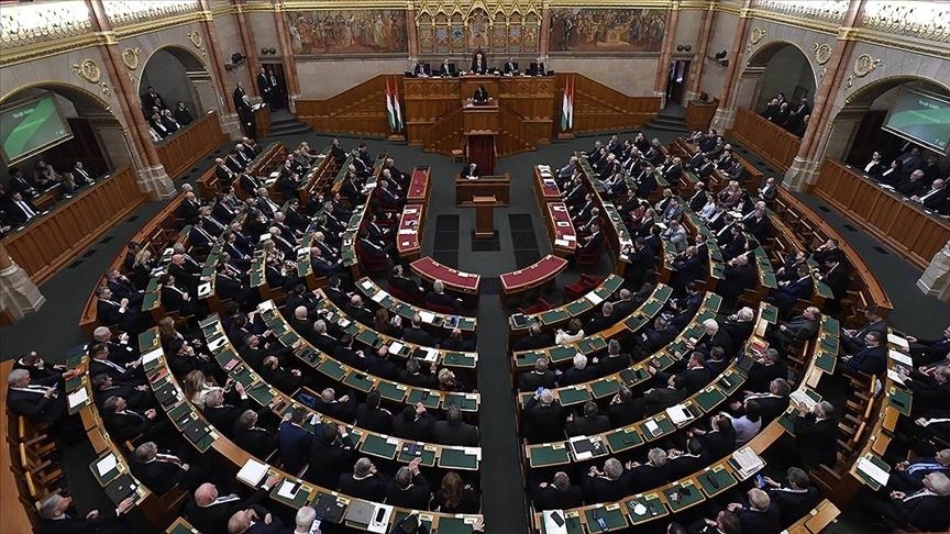 NATO trysni Hungarise per te miratuar anetaresimin e Suedise